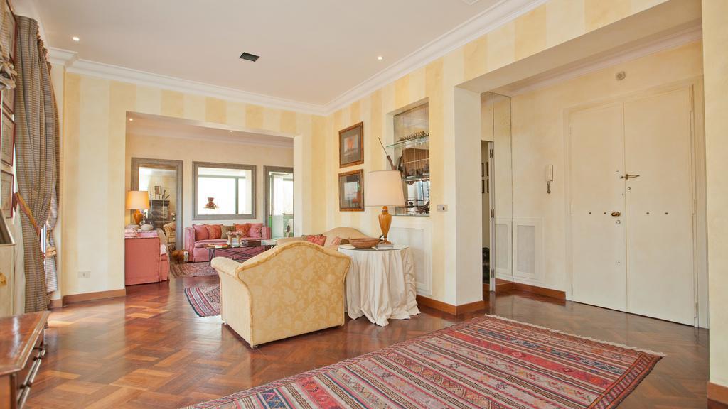 Rental In Rome - Fontana Di Trevi Penthouse Exteriör bild